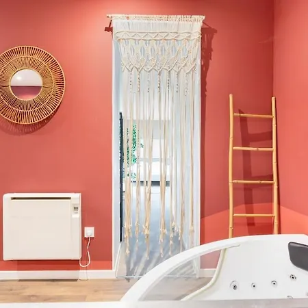 Appartamento S&k Euroteleport - Chambre Baignoire Balneo Roubaix